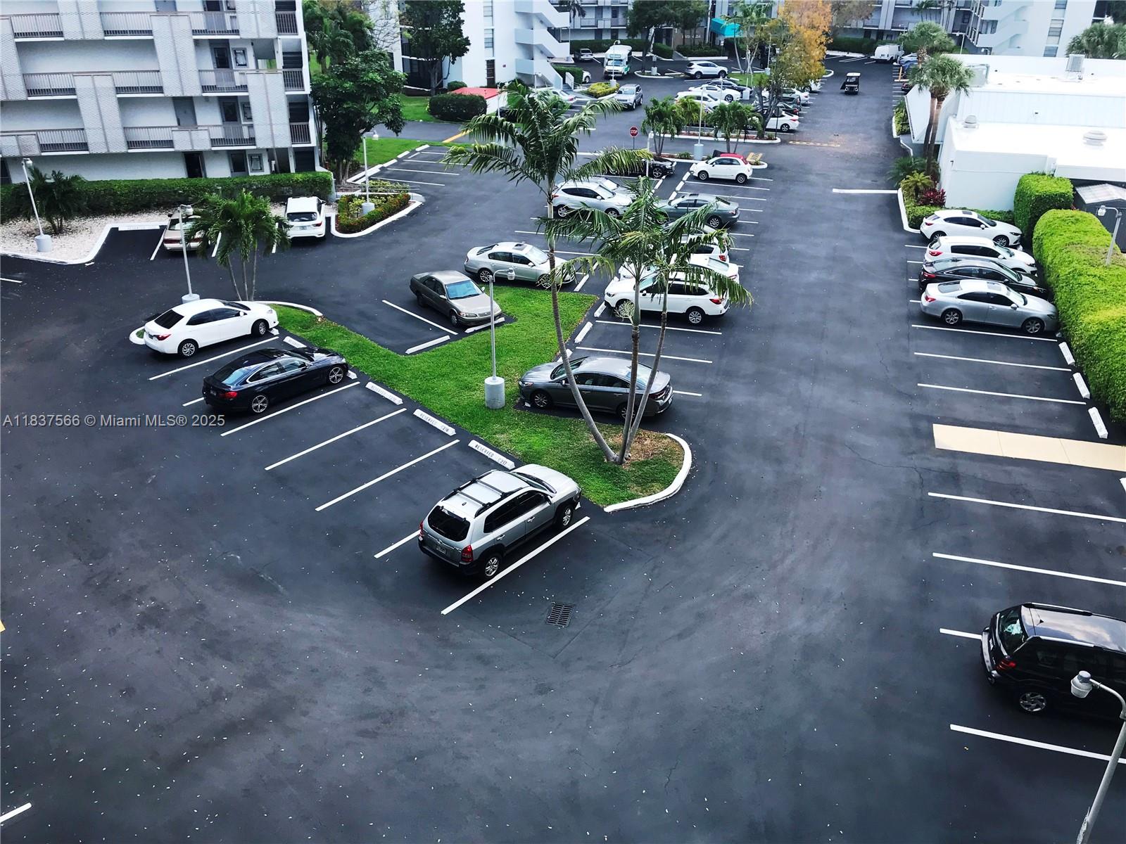 Photo of 3475 Country Club Dr  #516, Aventura, Florida, 33180 - 