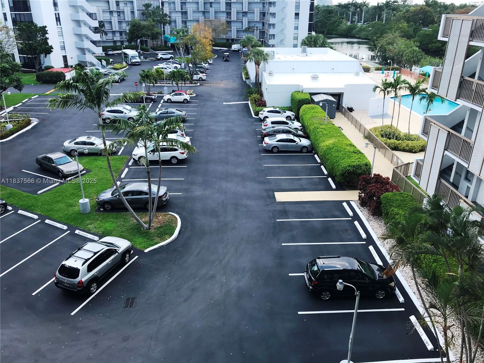 Photo of 3475 Country Club Dr  #516, Aventura, Florida, 33180 - 