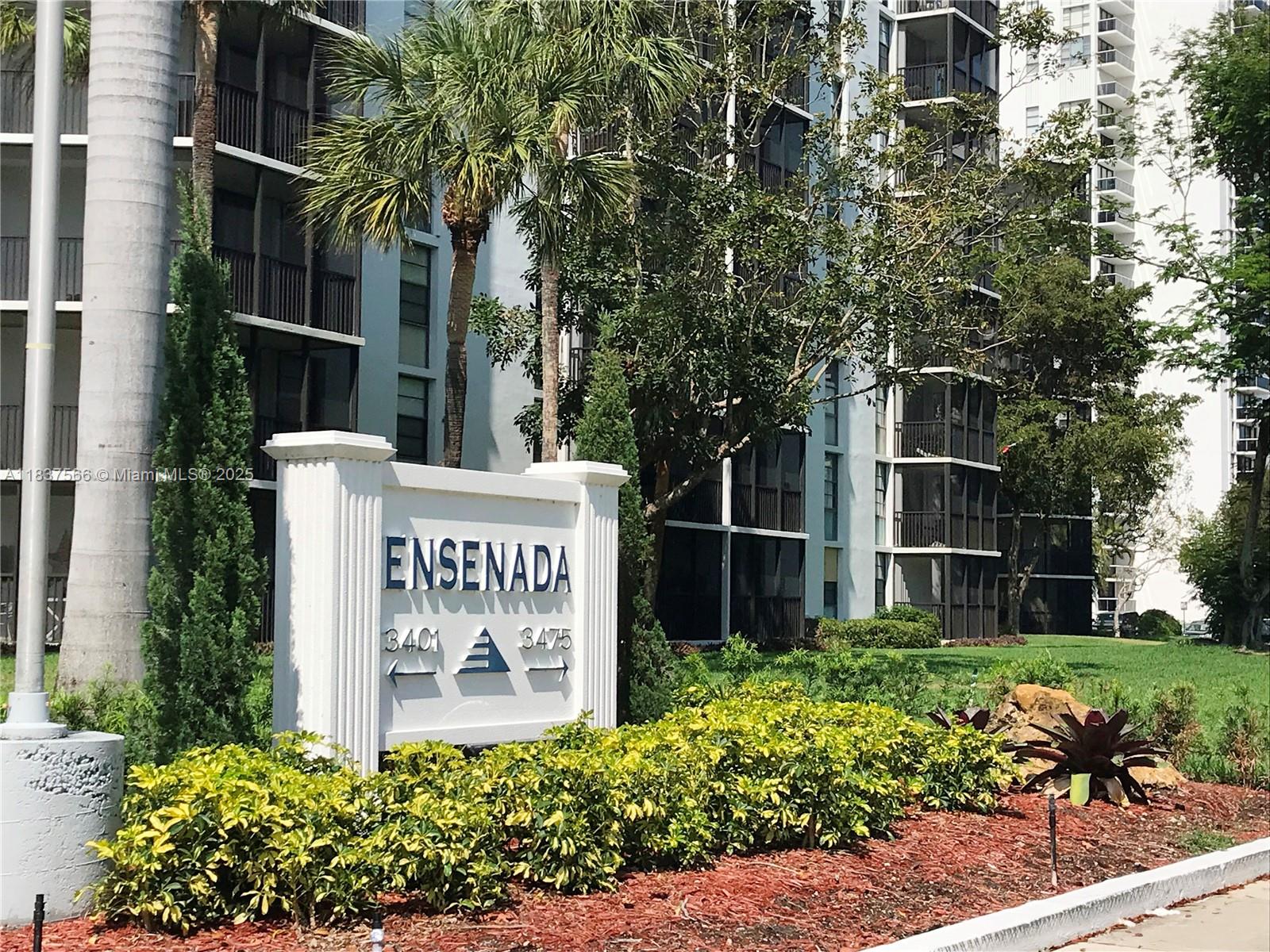 Photo of 3475 Country Club Dr  #516, Aventura, Florida, 33180 - 