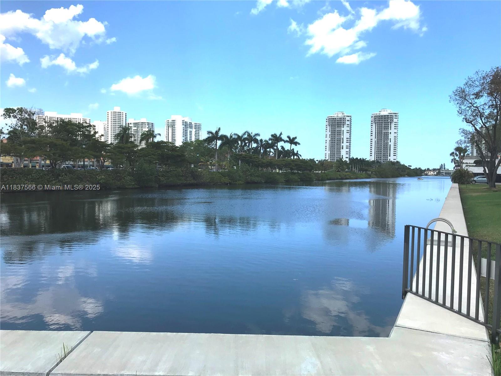 Photo of 3475 Country Club Dr  #516, Aventura, Florida, 33180 - 