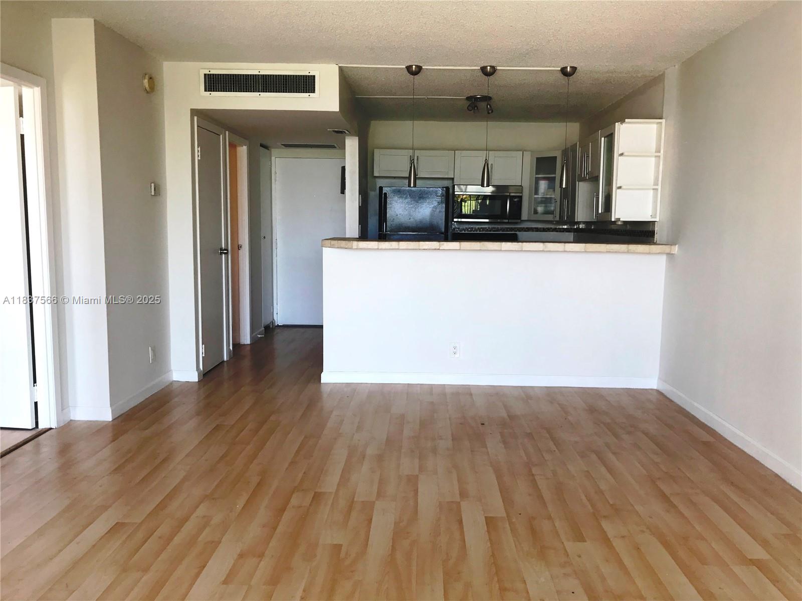 Photo of 3475 Country Club Dr #516, Aventura, Florida, 33180 -