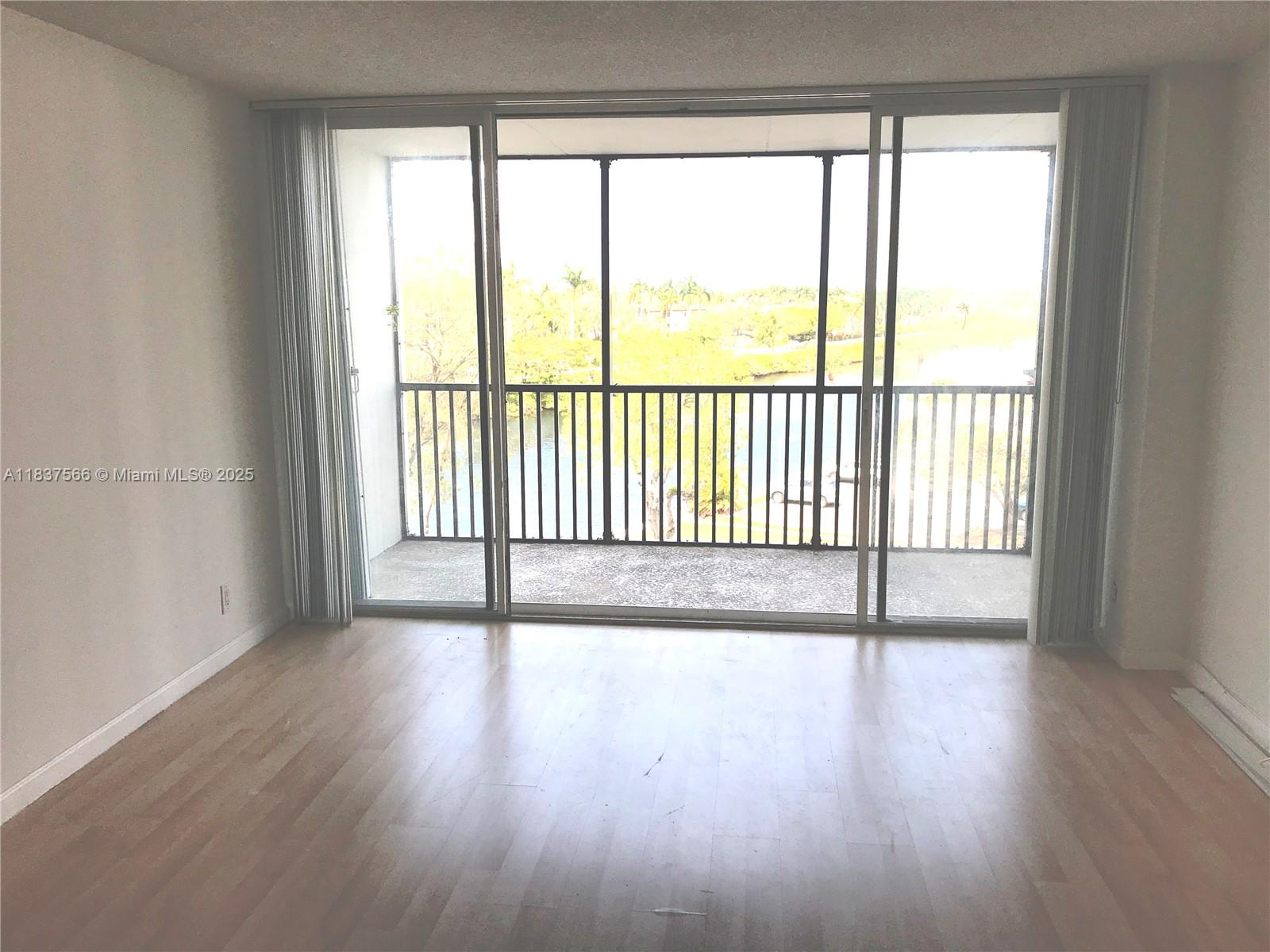 Photo of 3475 Country Club Dr #516, Aventura, Florida, 33180 -