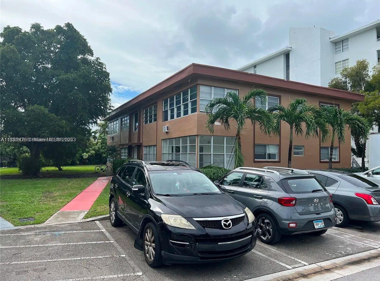 See details / 4878 sq. ft. $ 2025-07-10 0 Photo