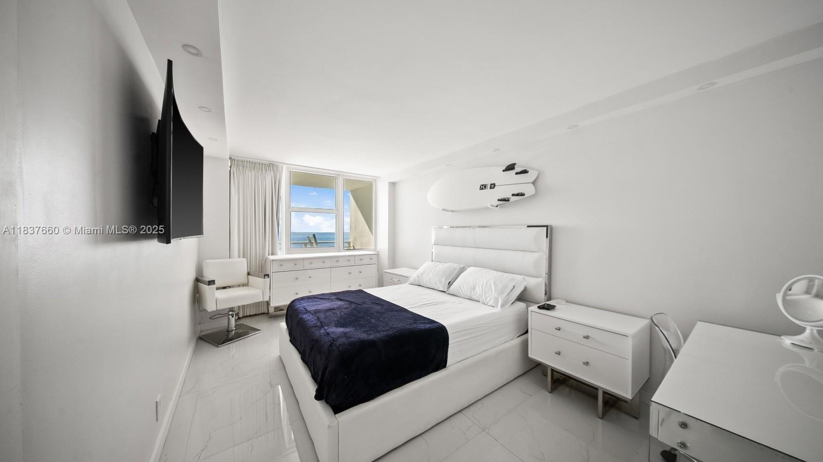 Photo of 2030 Ocean Dr  #1716, Hallandale Beach, Florida, 33009 - 