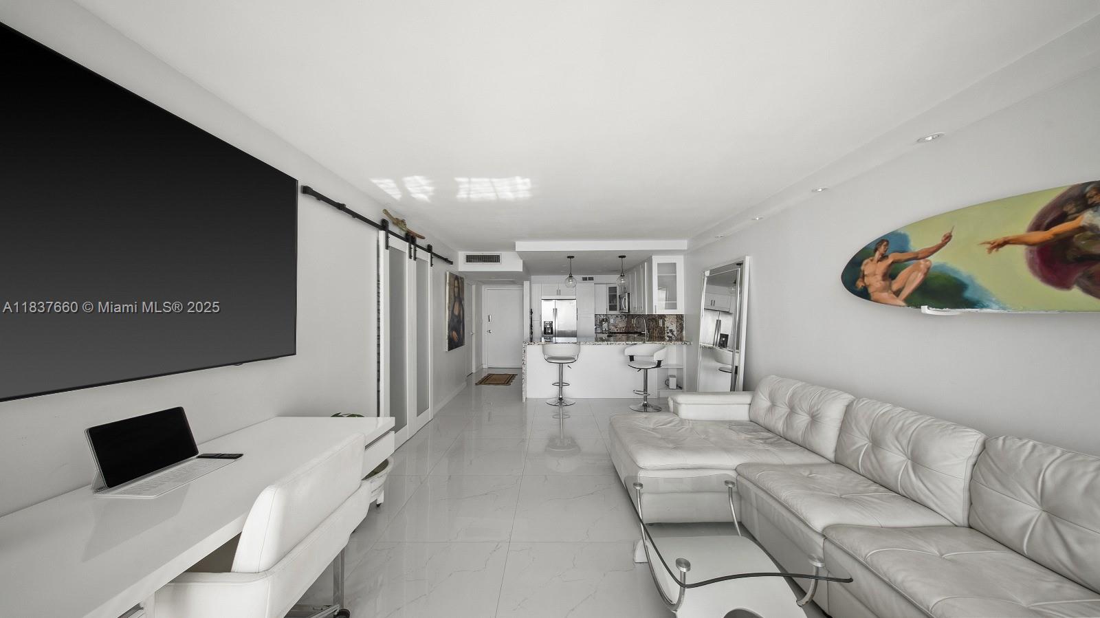 Photo of 2030 Ocean Dr  #1716, Hallandale Beach, Florida, 33009 - 