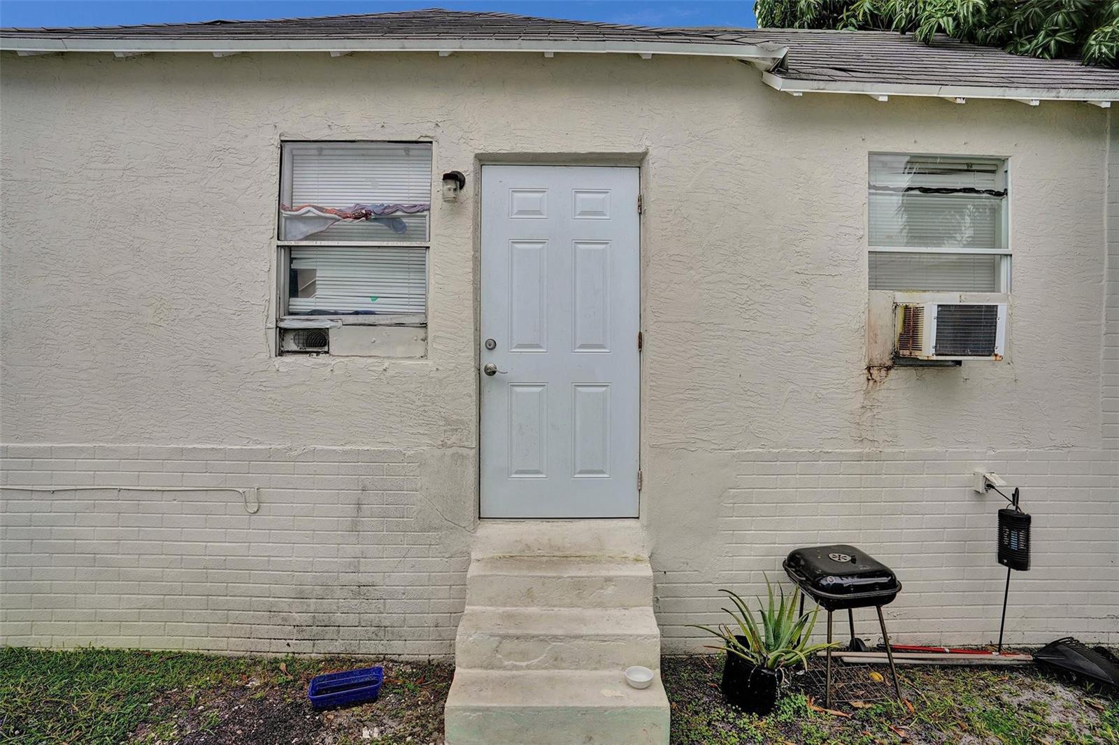   / 0 2156 sq. ft. $ 2025-10-17 0 foto