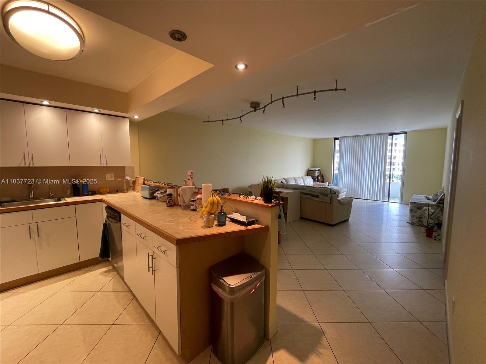 Photo of 600 Three Islands Blvd  #614, Hallandale Beach, Florida, 33009 - 