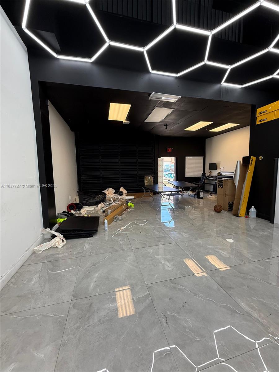 Ver detalles 5F / sq. ft. $ 2025-07-10 0 foto