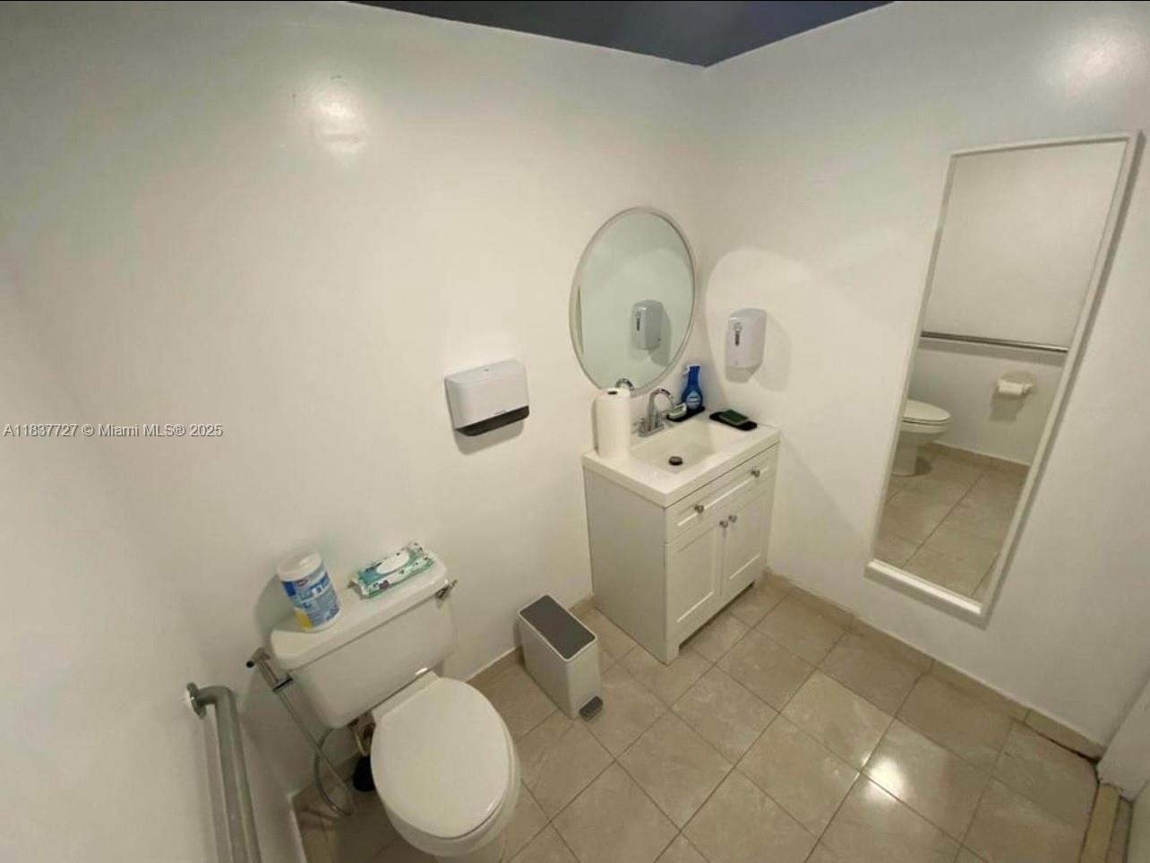 Ver detalles 5F / sq. ft. $ 2025-07-10 0 foto