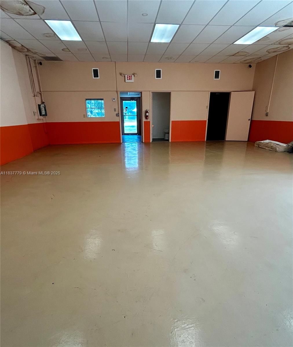   /   sq. ft. $ 2025-07-10 0 foto