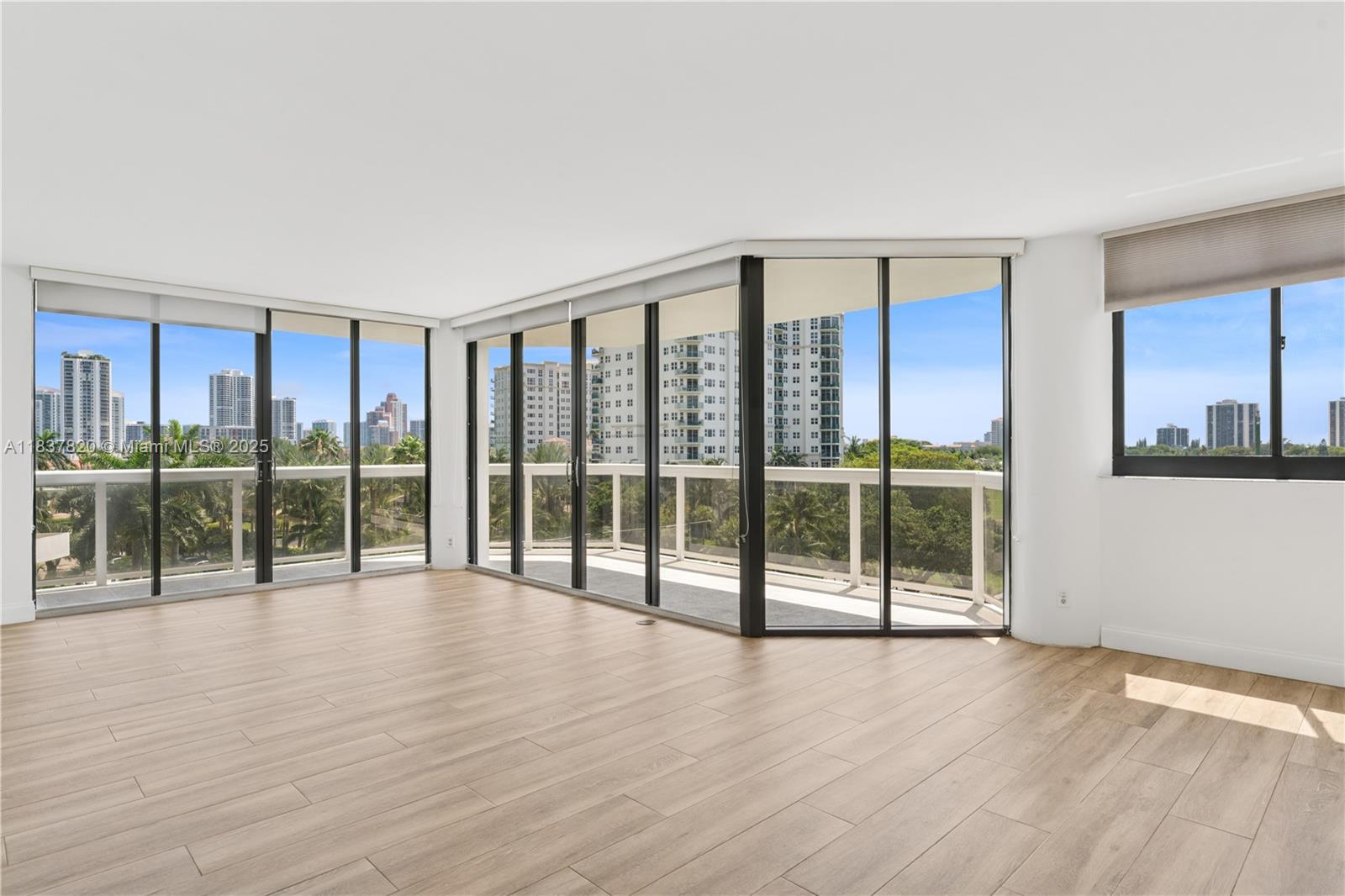Photo of 20185 Country Club Dr  #505, Aventura, Florida, 33180 - 