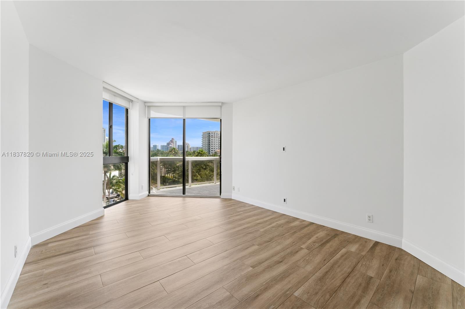 Photo of 20185 Country Club Dr  #505, Aventura, Florida, 33180 - 