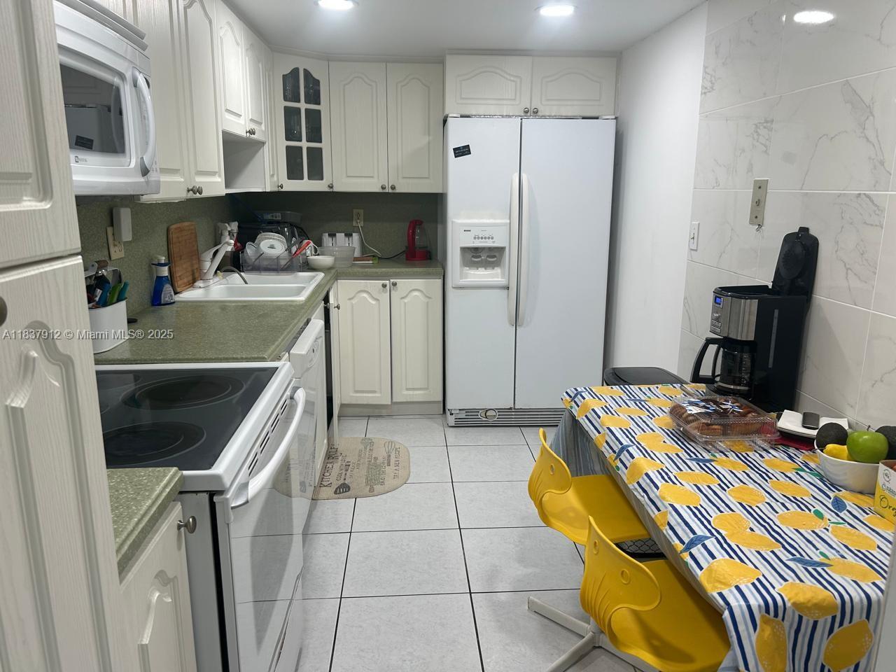 Photo of 1849 Ocean Dr  #1407, Hallandale Beach, Florida, 33009 - 