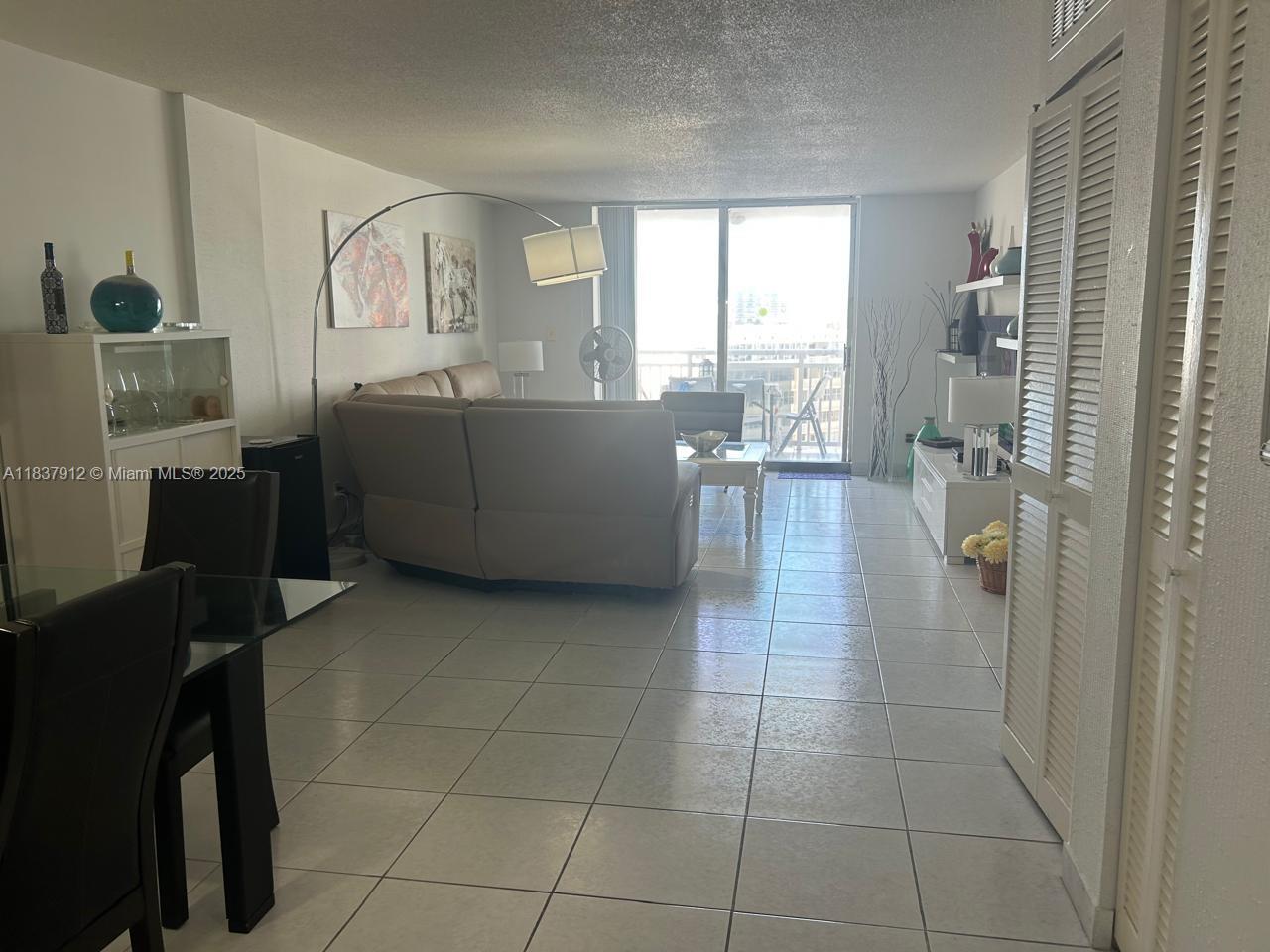 Photo of 1849 Ocean Dr  #1407, Hallandale Beach, Florida, 33009 - 