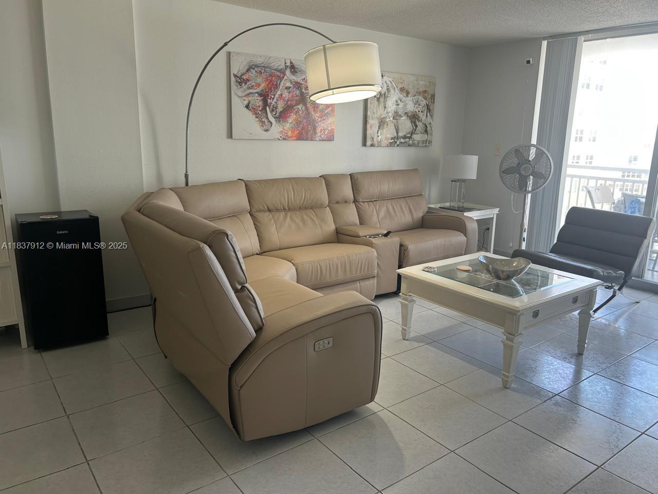 Photo of 1849 Ocean Dr  #1407, Hallandale Beach, Florida, 33009 - 