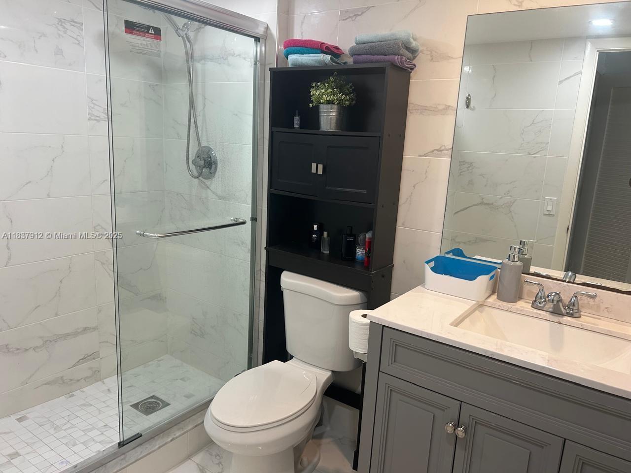 Photo of 1849 Ocean Dr  #1407, Hallandale Beach, Florida, 33009 - 