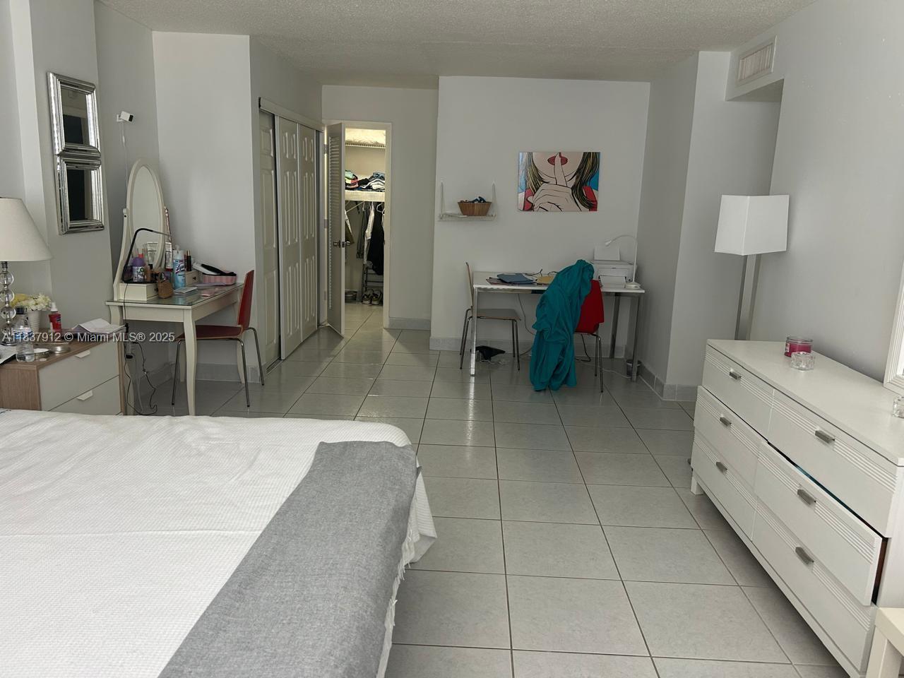 Photo of 1849 Ocean Dr  #1407, Hallandale Beach, Florida, 33009 - 