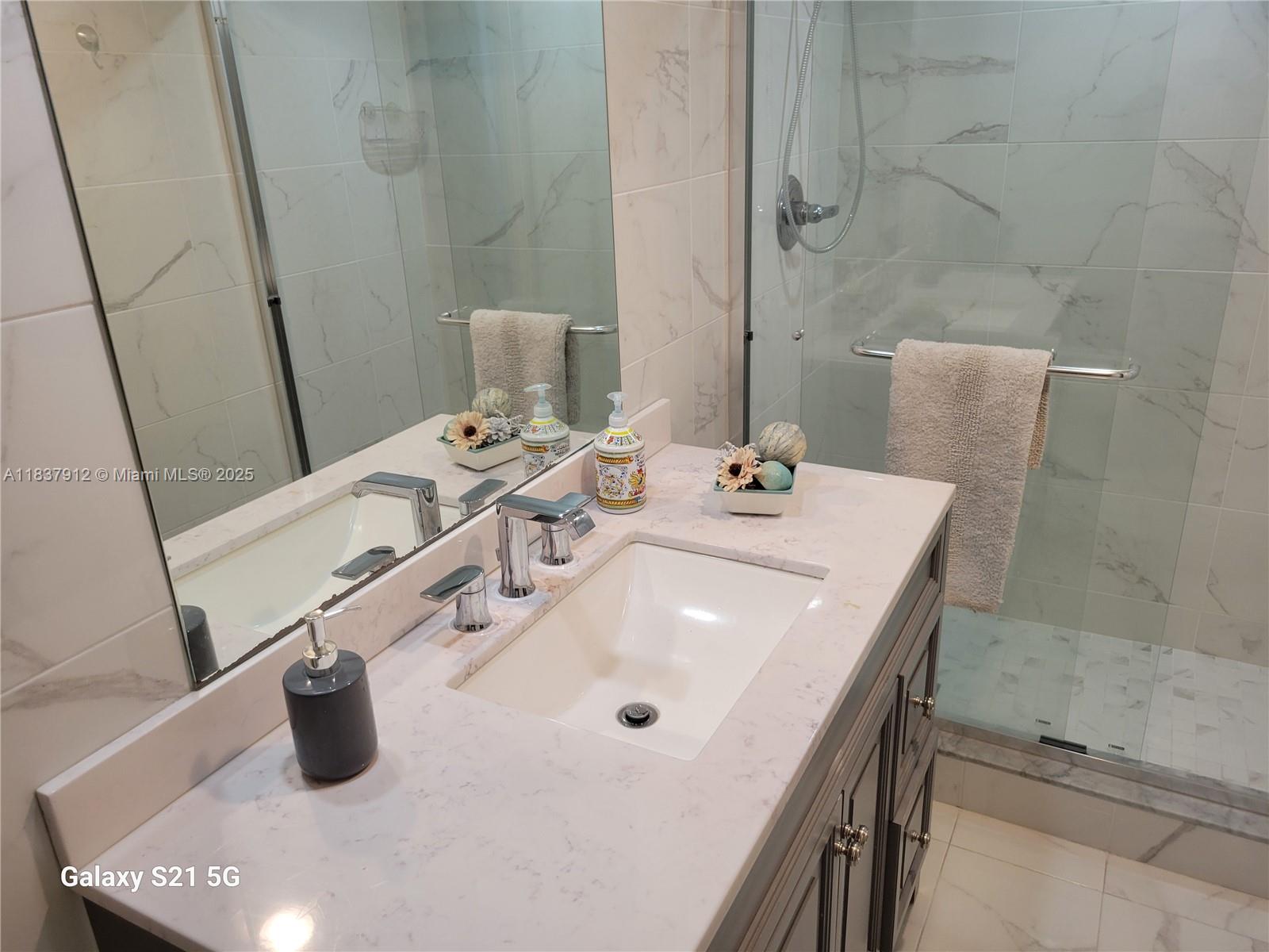 Photo of 1849 Ocean Dr #1407, Hallandale Beach, Florida, 33009 -
