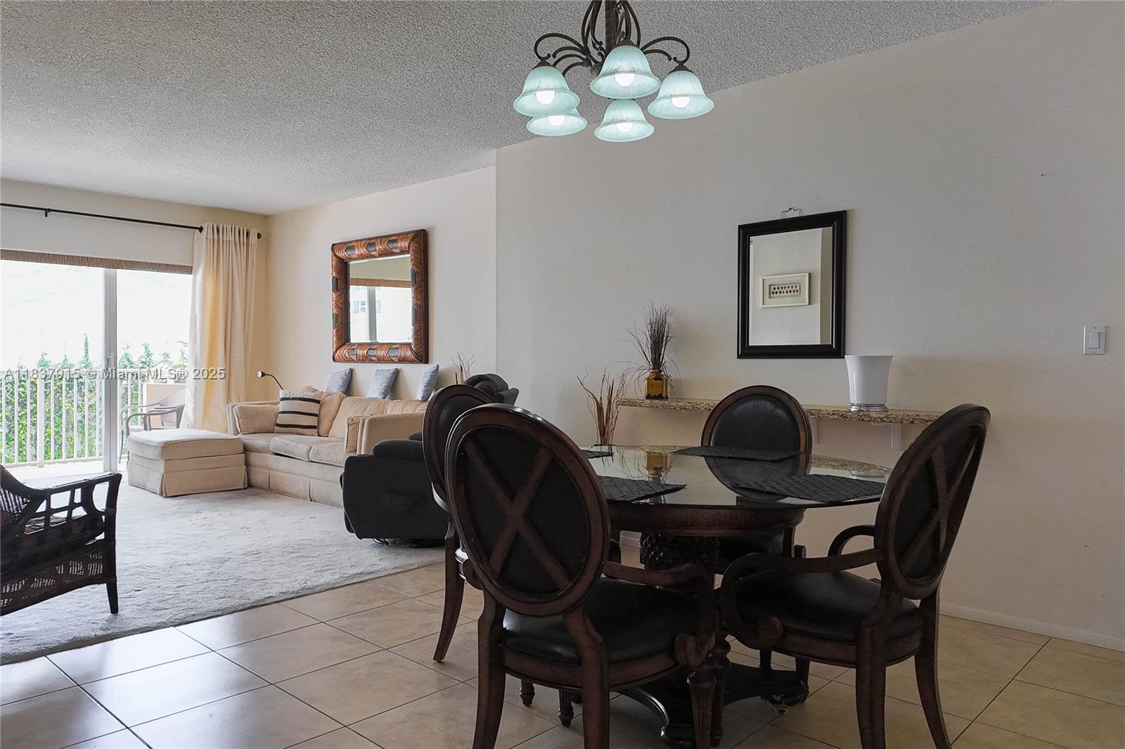 See details 3A 1 / 2 870 sq. ft. $ 2025-07-21 0 Photo