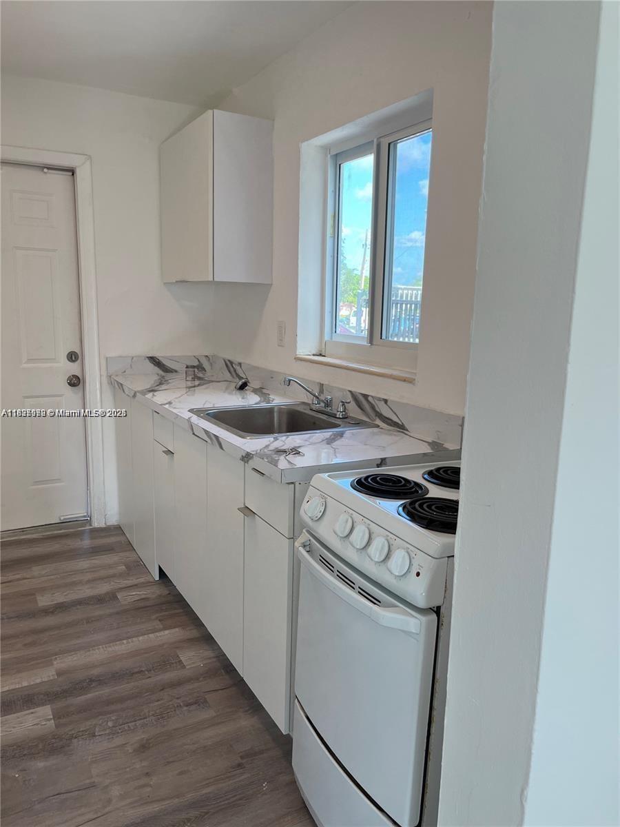 See details / sq. ft. $ 2025-07-10 0 Photo