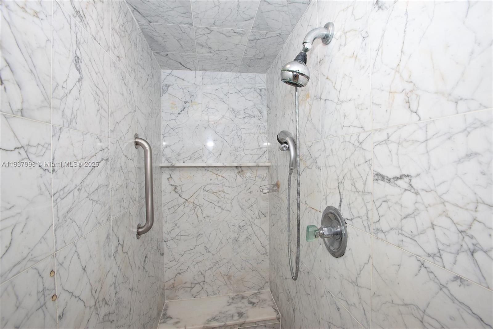 Photo of 20281 Country Club Dr  #1801, Aventura, Florida, 33180 - 