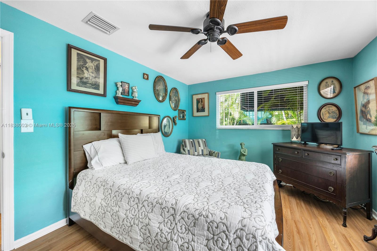 See details / 1722 sq. ft. $ 2025-07-14 0 Photo