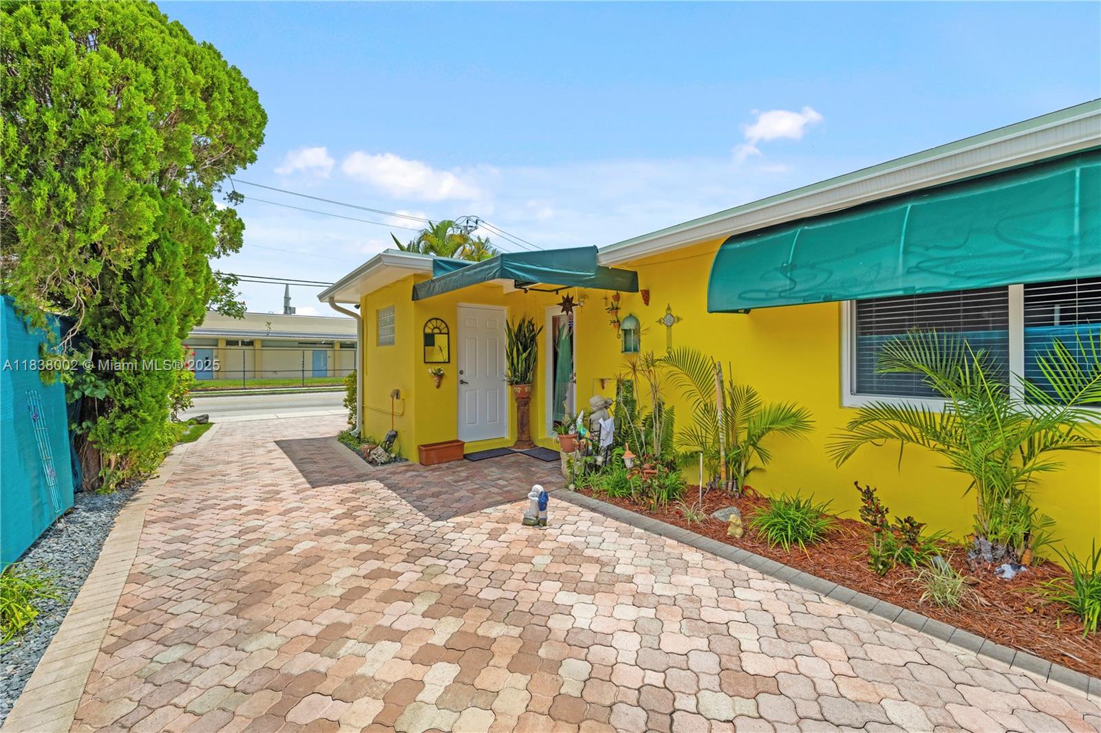 See details / 1722 sq. ft. $ 2025-07-14 0 Photo