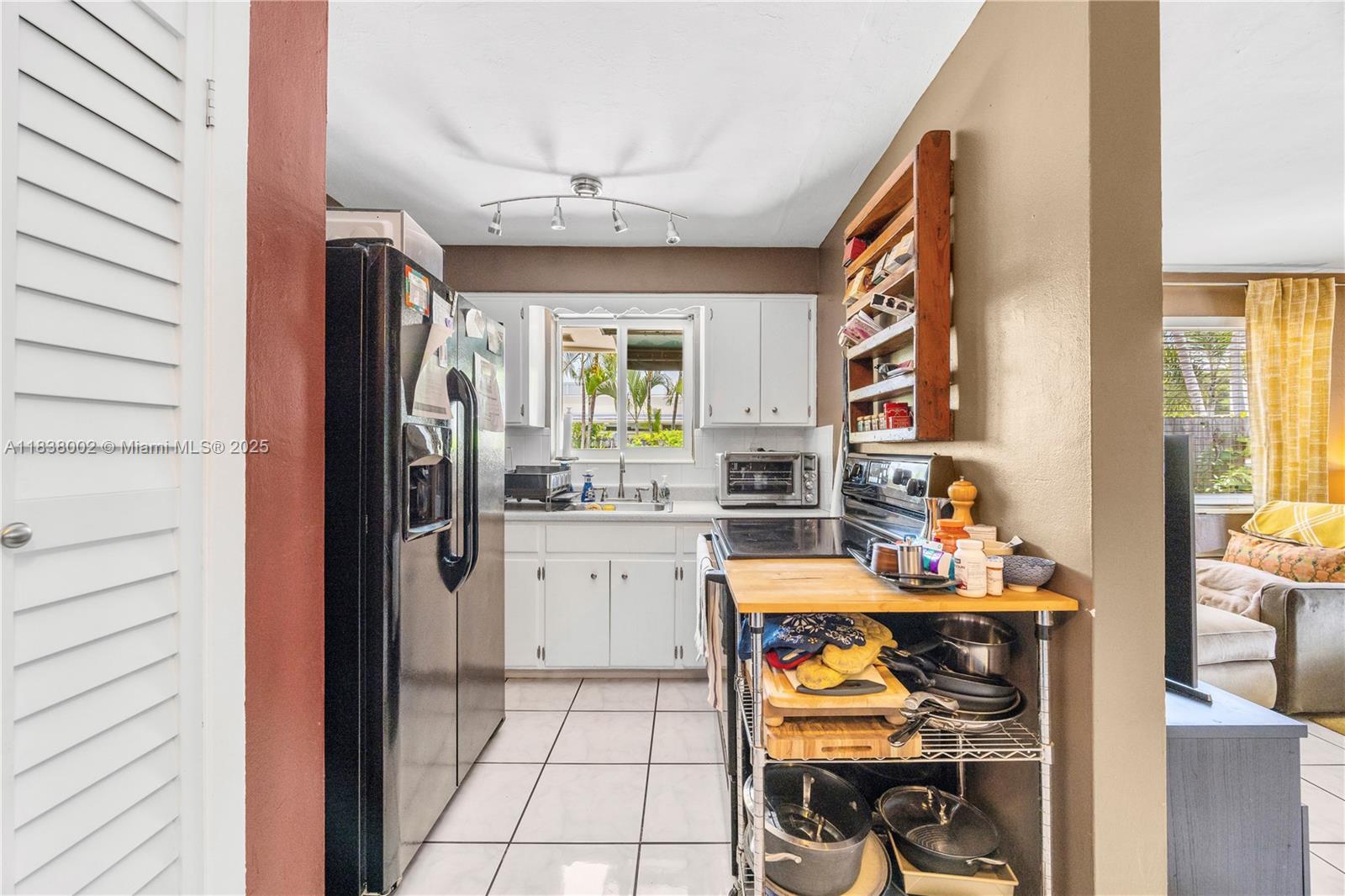 See details / 1722 sq. ft. $ 2025-07-14 0 Photo