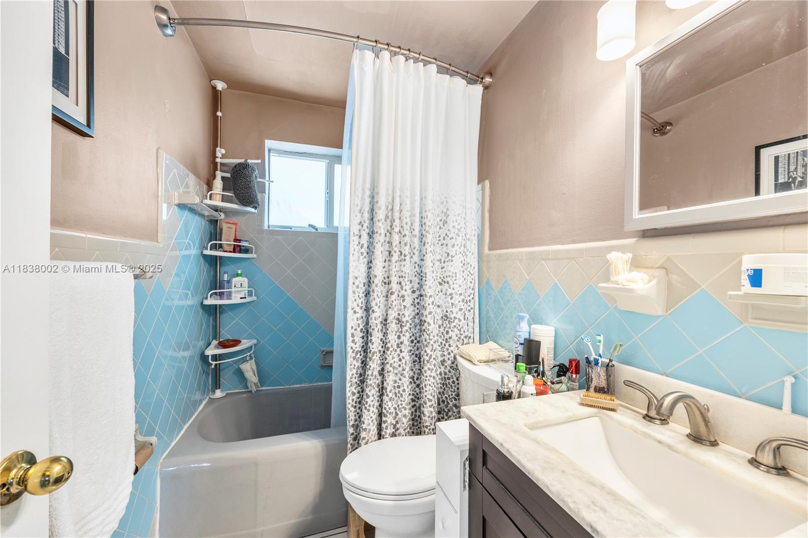 See details / 1722 sq. ft. $ 2025-07-14 0 Photo