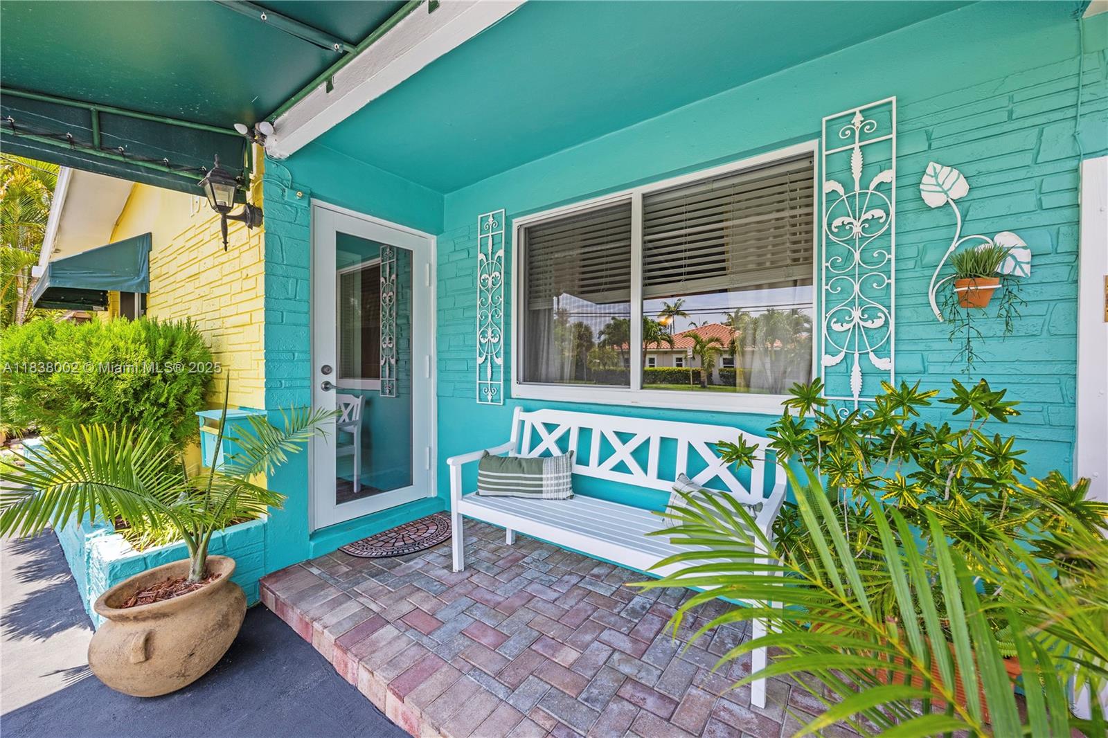 See details / 1722 sq. ft. $ 2025-07-14 0 Photo