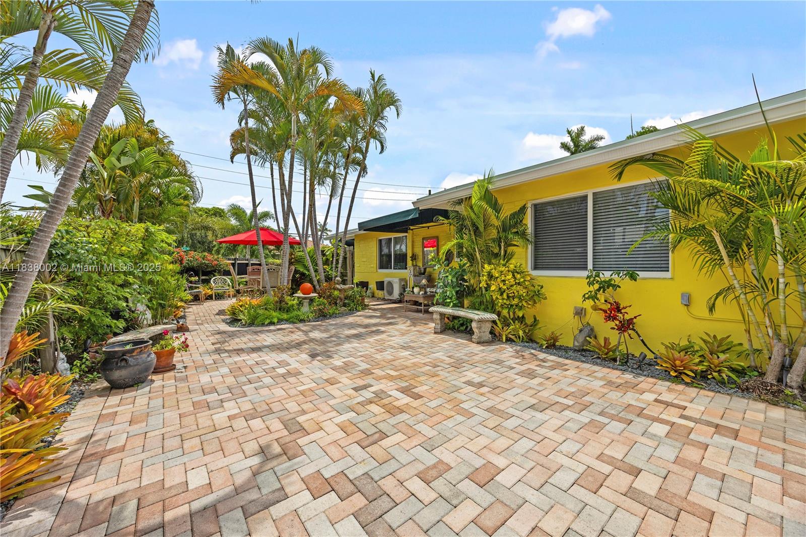 See details / 1722 sq. ft. $ 2025-07-14 0 Photo