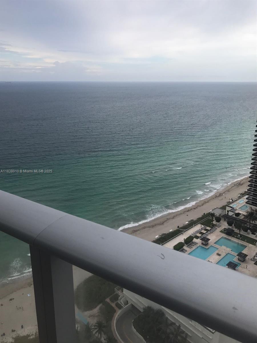 3105 2 / 2 0 sq. ft. $ 2025-07-10 0 Photo