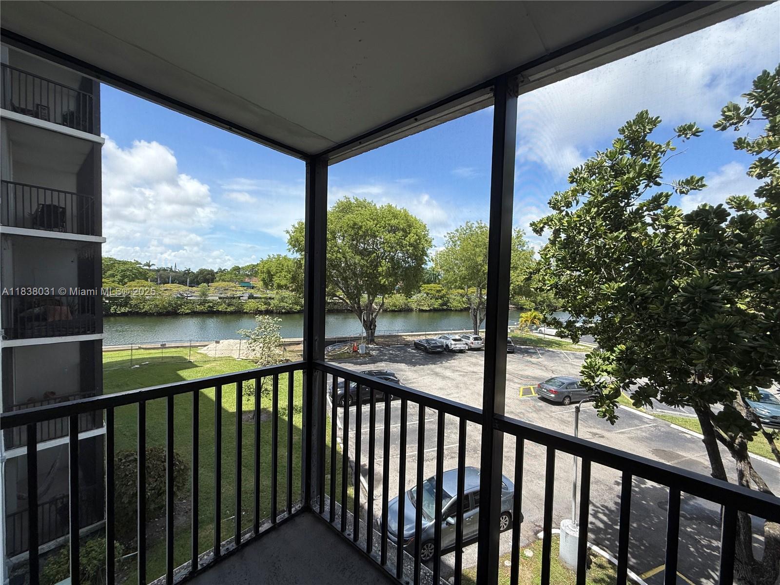 Photo of 3475 Country Club Dr #315, Aventura, Florida, 33180 -