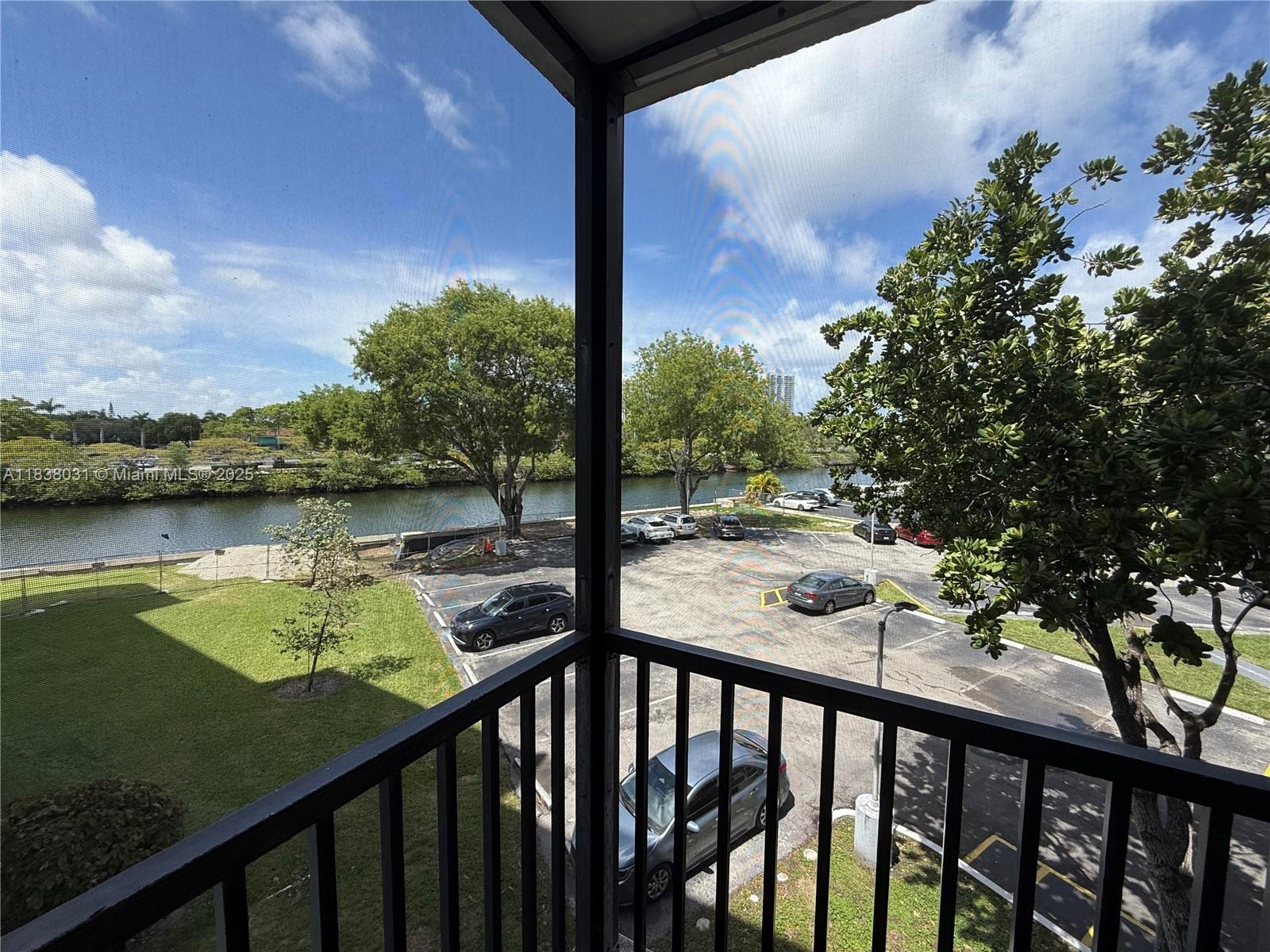 Photo of 3475 Country Club Dr #315, Aventura, Florida, 33180 -