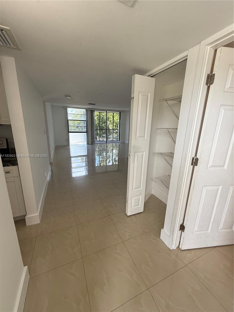 Photo of 3475 Country Club Dr #315, Aventura, Florida, 33180 -