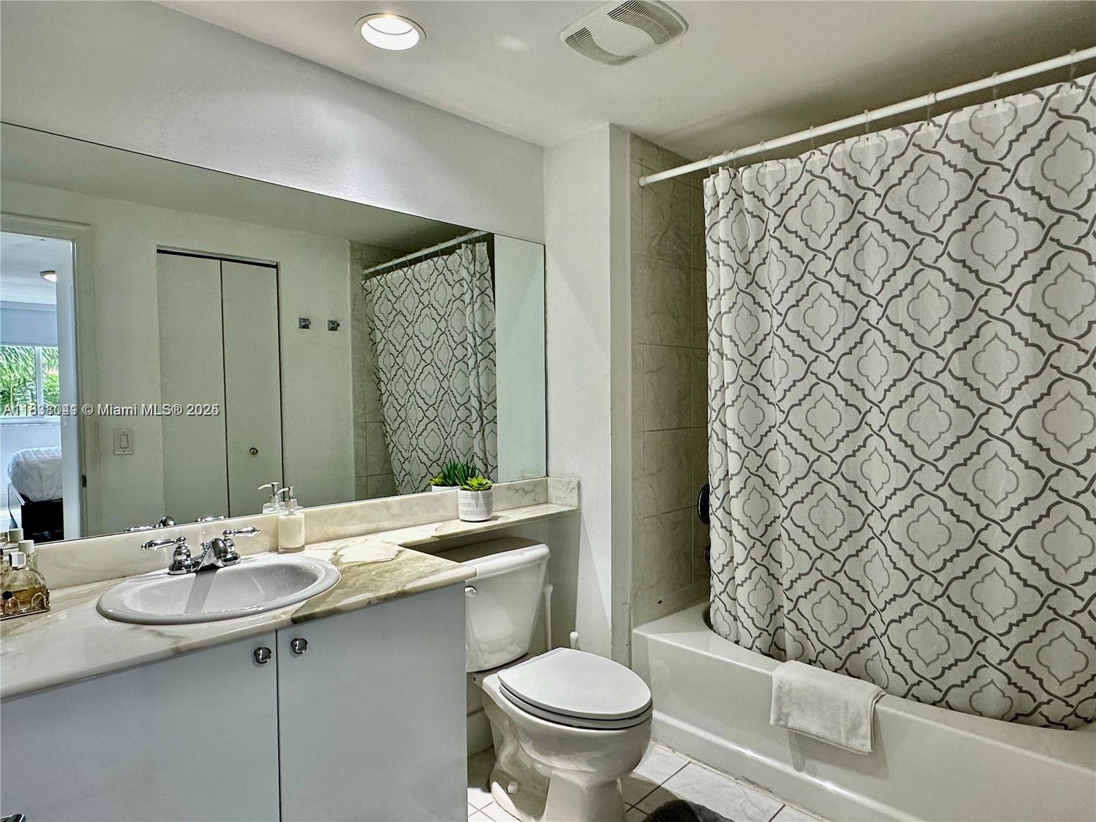 Photo of 2775 187th St  #322, Aventura, Florida, 33180 - 