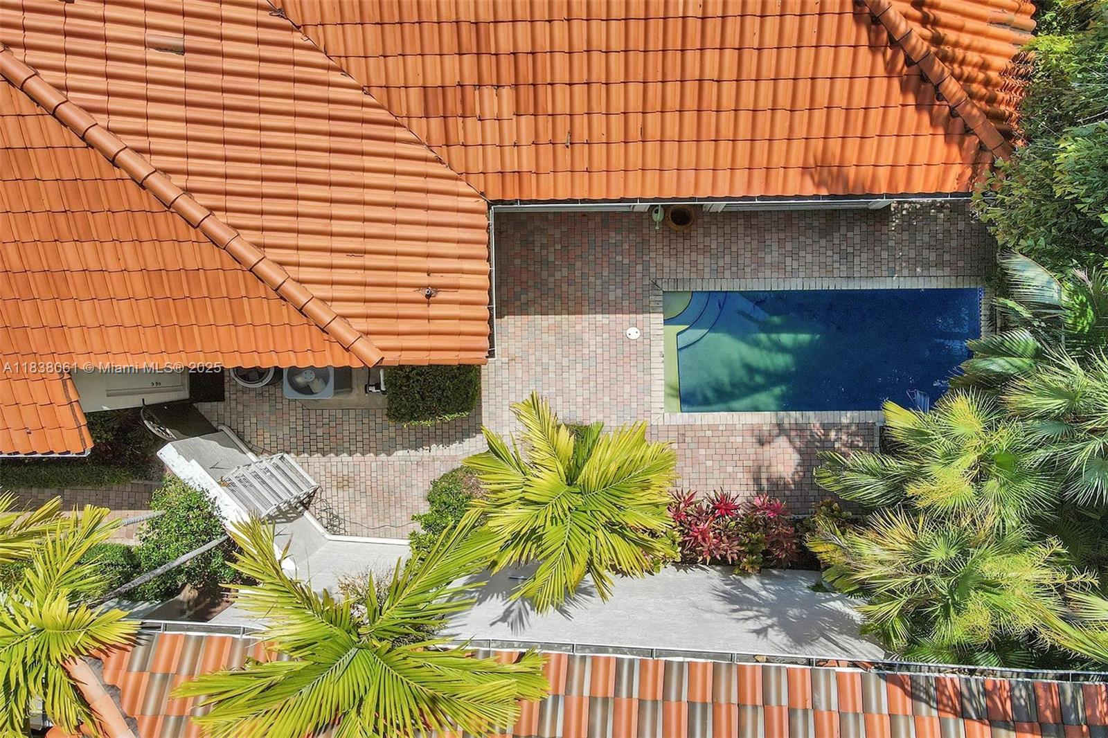 Photo of 1571 Breakwater Ter  (1571), Hollywood, Florida, 33019 - 