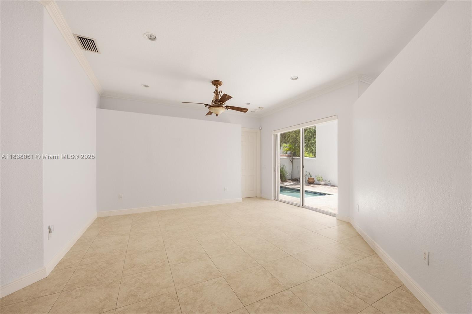 Photo of 1571 Breakwater Ter  (1571), Hollywood, Florida, 33019 - 