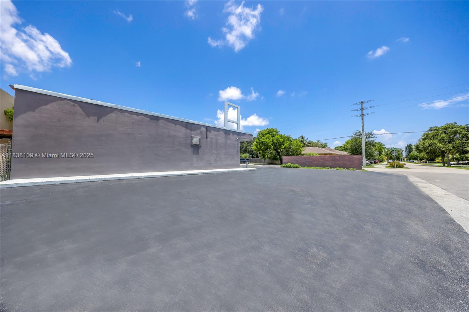   /   sq. ft. $ 2025-07-10 0 Photo
