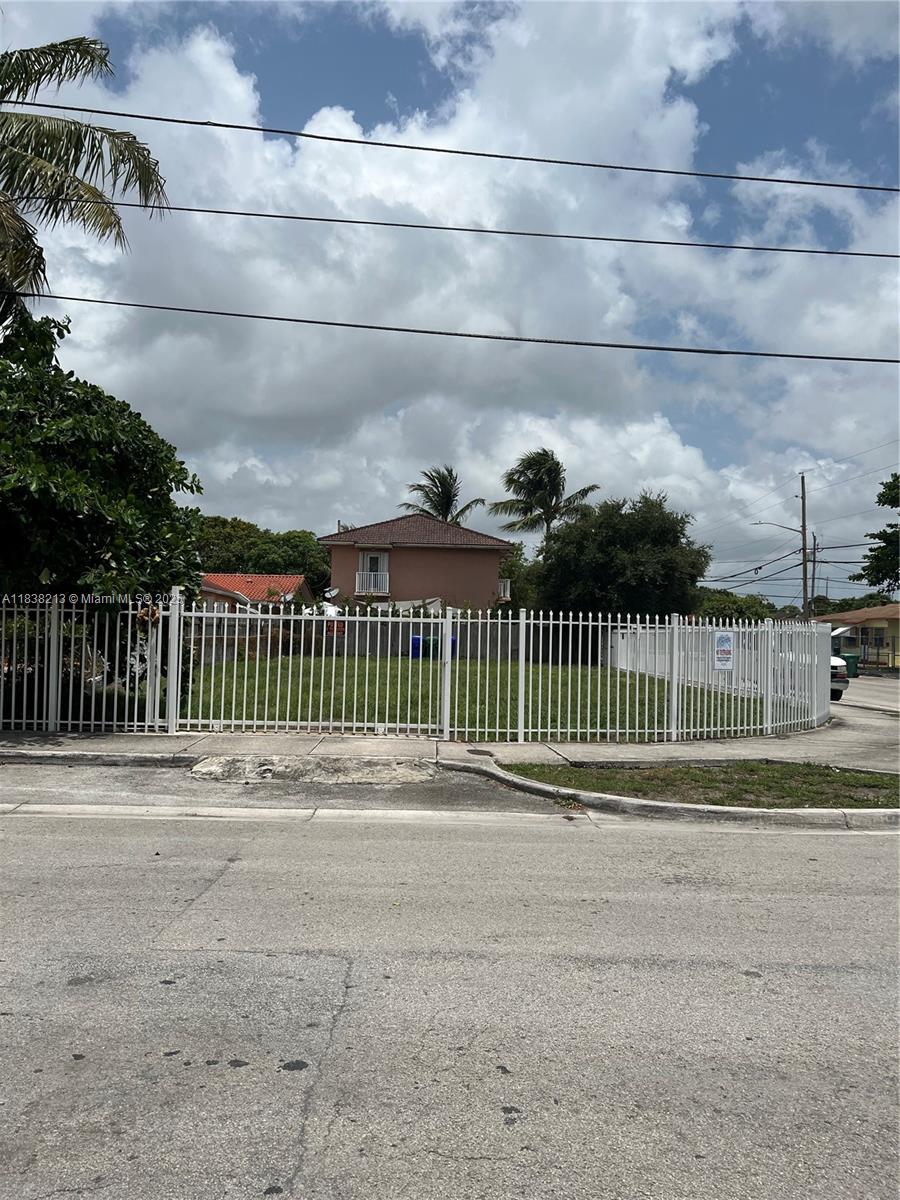 See details / sq. ft. $ 2025-07-10 0 Photo
