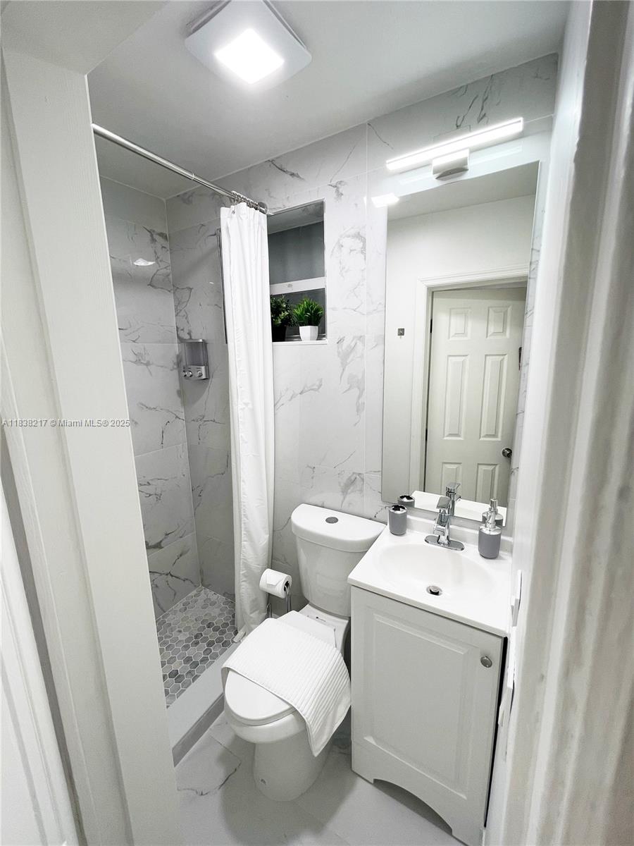 See details / 2106 sq. ft. $ 2025-07-10 0 Photo
