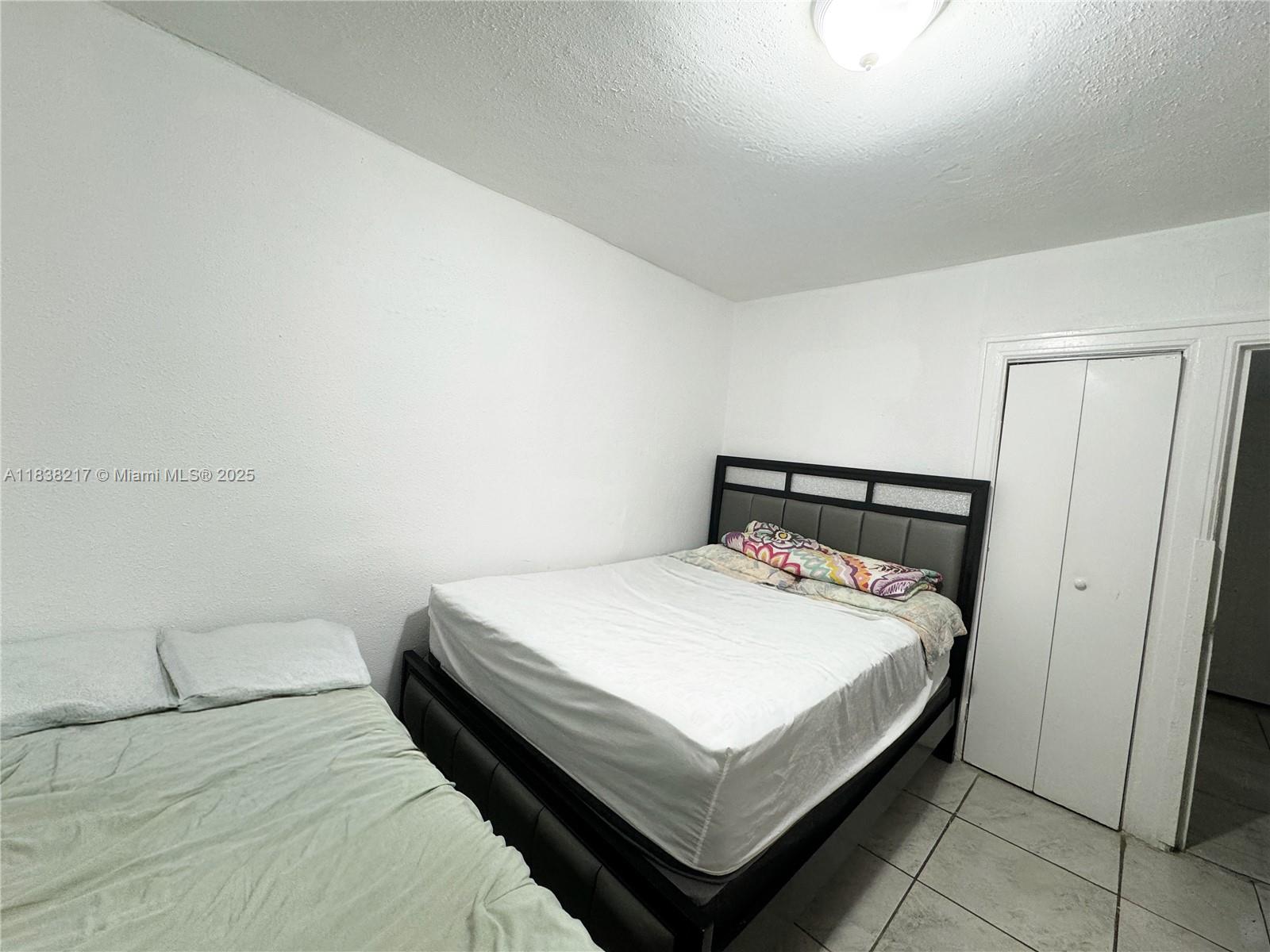 See details / 2106 sq. ft. $ 2025-07-10 0 Photo