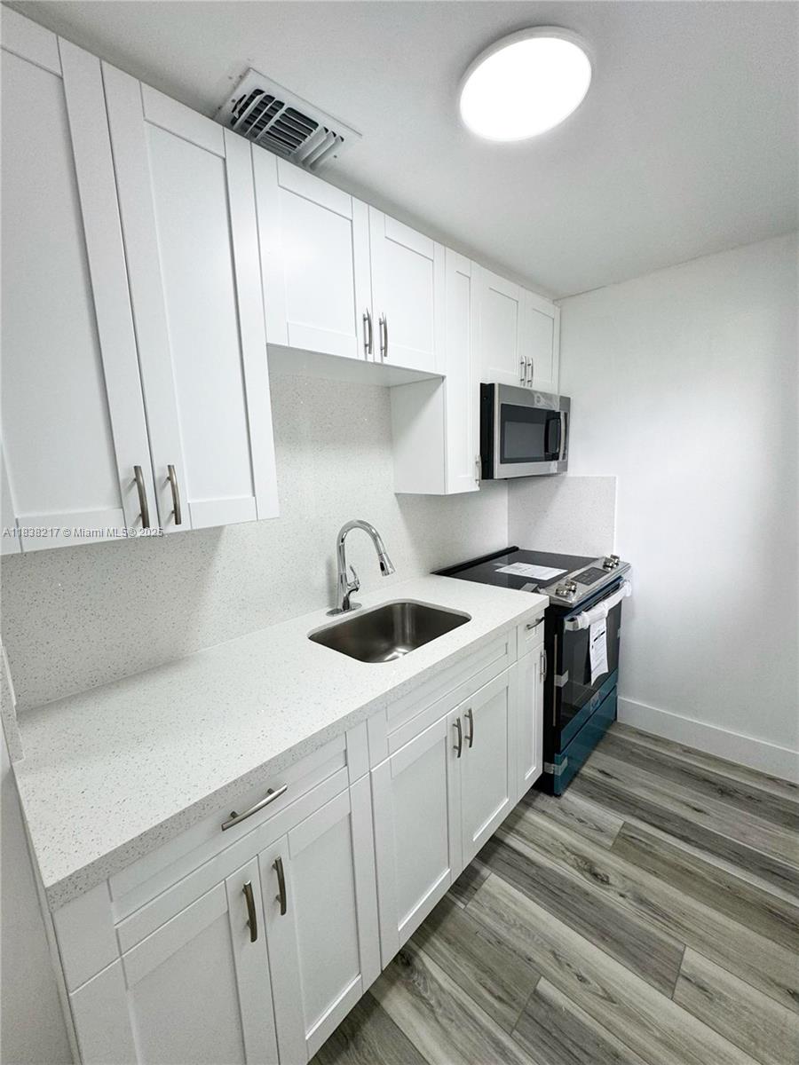 See details / 2106 sq. ft. $ 2025-07-10 0 Photo