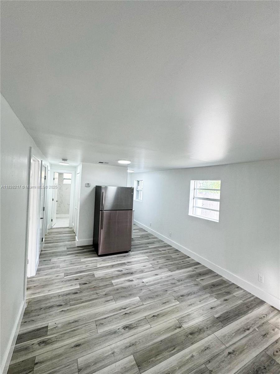 See details / 2106 sq. ft. $ 2025-07-10 0 Photo