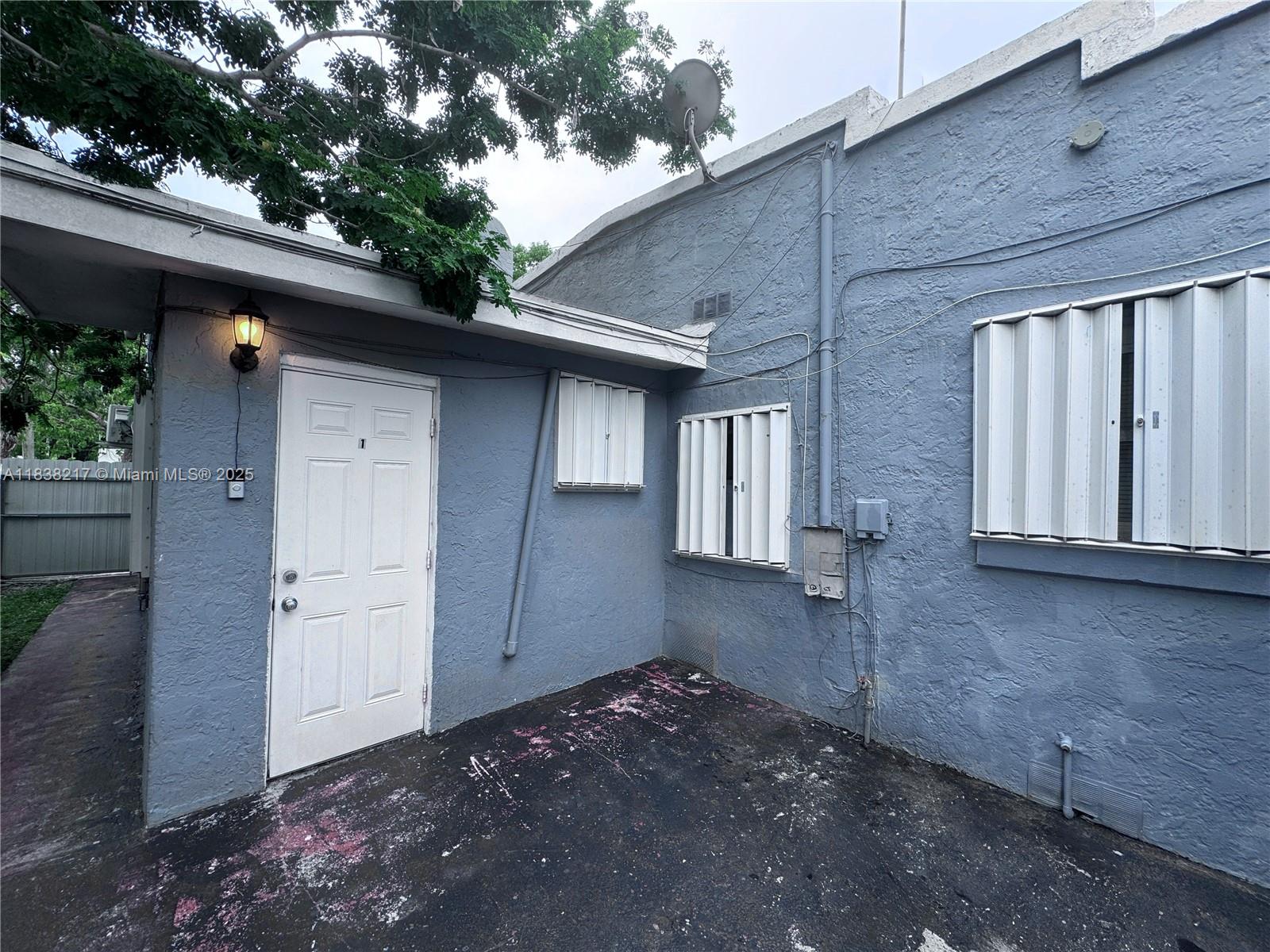 See details / 2106 sq. ft. $ 2025-07-10 0 Photo