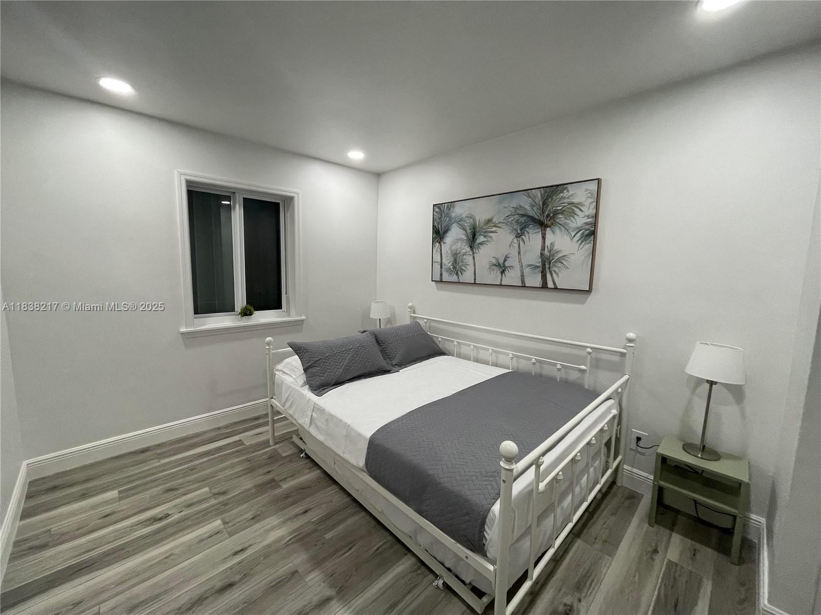 See details / 2106 sq. ft. $ 2025-07-10 0 Photo