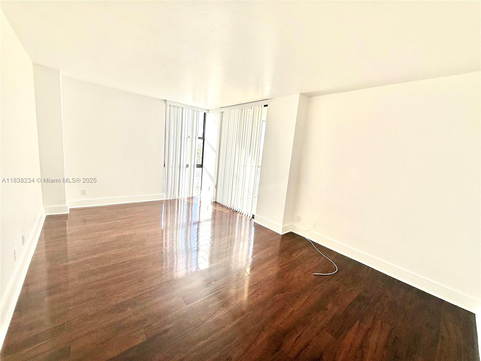 Photo of 20335 Country Club Dr  #502, Aventura, Florida, 33180 - 
