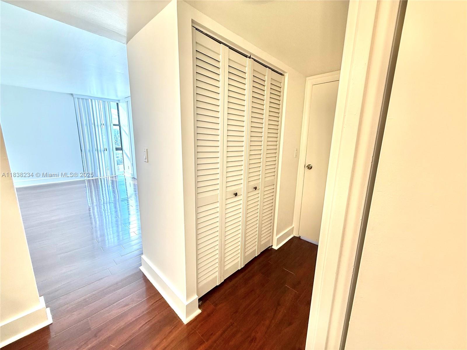 Photo of 20335 Country Club Dr  #502, Aventura, Florida, 33180 - 