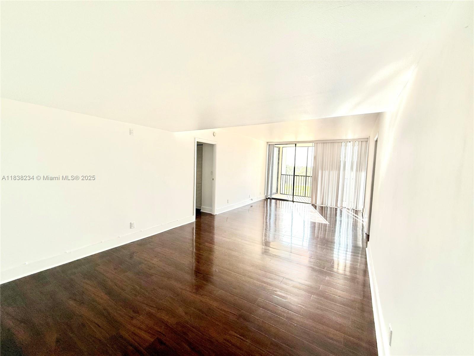 Photo of 20335 Country Club Dr #502, Aventura, Florida, 33180 -