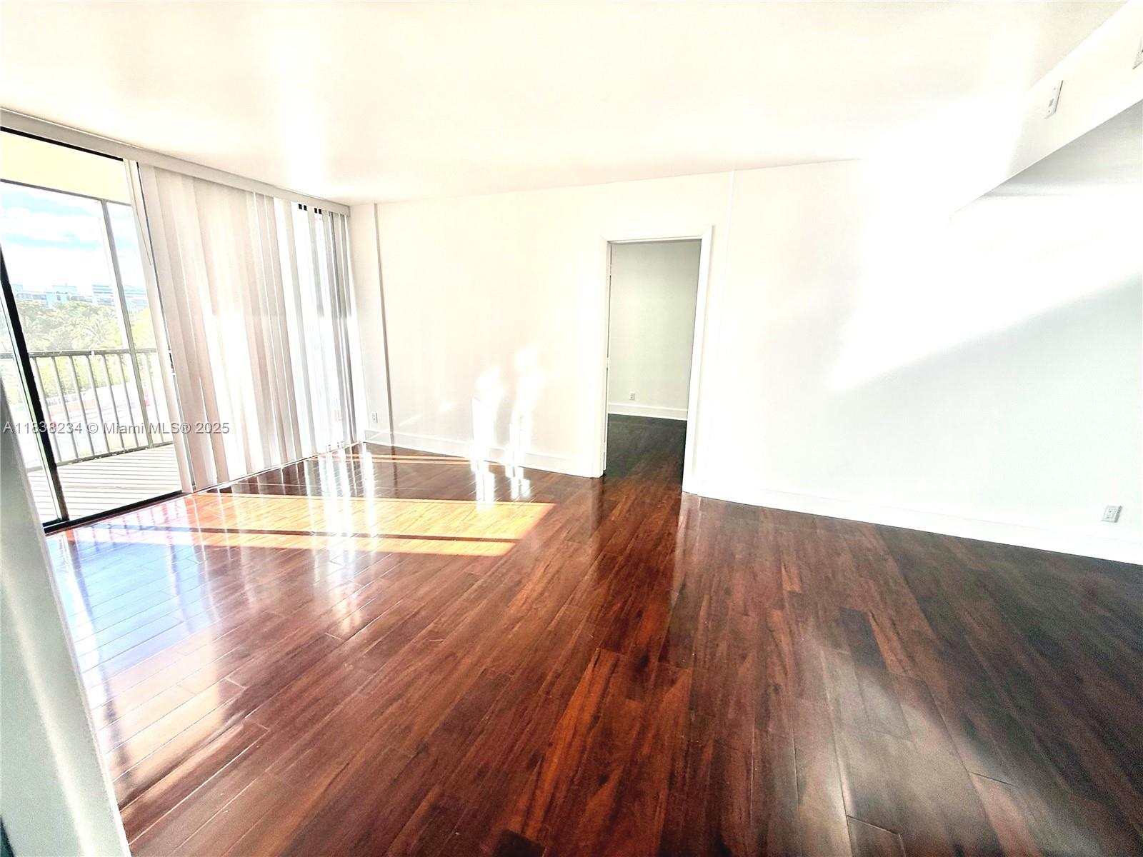 Photo of 20335 Country Club Dr #502, Aventura, Florida, 33180 -